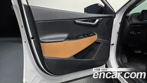 Kia EV6, 2022 — миниатюра 13