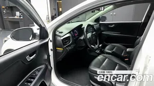 Kia Stonic, 2018 — миниатюра 13