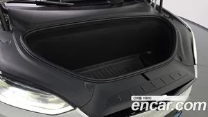 Tesla Model X, 2023 — миниатюра 5