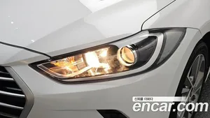 Hyundai Avante, 2017 — миниатюра 8