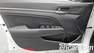 Hyundai Avante, 2017 — миниатюра 14