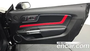 Ford Mustang, 2022 — миниатюра 13