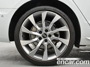 Audi A4, 2023 — миниатюра 5