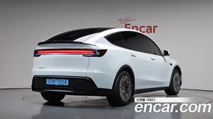 Tesla Model Y, 2026 — миниатюра 1