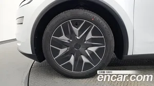 Tesla Model Y, 2026 — миниатюра 4