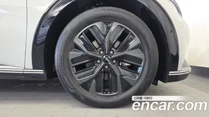 Kia EV6, 2023 — миниатюра 5