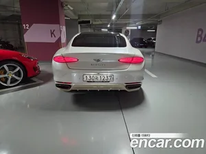 Bentley Continental, 2025 — миниатюра 3