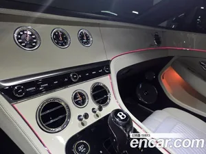 Bentley Continental, 2025 — миниатюра 8
