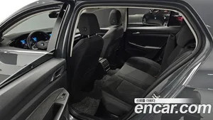 Volkswagen Golf, 2022 — миниатюра 18