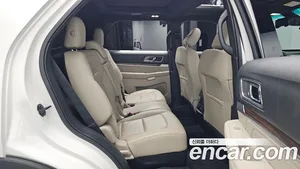 Ford Explorer, 2019 — миниатюра 17