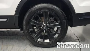 Ford Explorer, 2019 — миниатюра 6