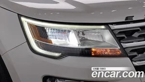 Ford Explorer, 2019 — миниатюра 7