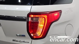 Ford Explorer, 2019 — миниатюра 8