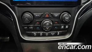 Jeep Cherokee, 2019 — миниатюра 18
