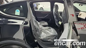 Tesla Model Y, 2026 — миниатюра 17