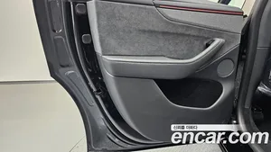 Tesla Model Y, 2026 — миниатюра 15