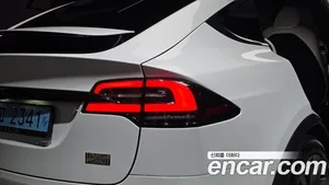 Tesla Model X, 2024 — миниатюра 9