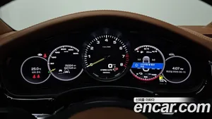 Porsche Panamera, 2021 — миниатюра 10