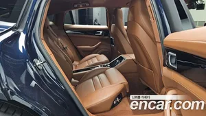 Porsche Panamera, 2021 — миниатюра 17