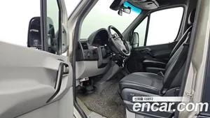 Mercedes-Benz Sprinter, 2017 — миниатюра 10
