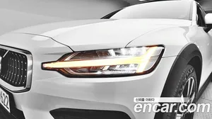 Volvo V60, 2022 — миниатюра 20