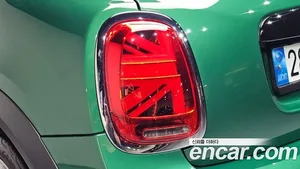 Mini Cooper, 2022 — миниатюра 8