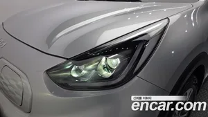 Kia Niro, 2022 — миниатюра 7