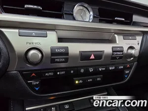 Lexus ES, 2016 — миниатюра 14