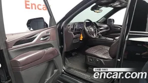 Cadillac Escalade, 2022 — миниатюра 10