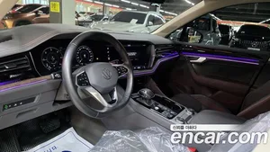 Volkswagen Touareg, 2023 — миниатюра 10