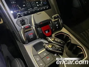 Lamborghini Urus, 2023 — миниатюра 18