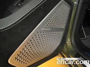 Lamborghini Urus, 2023 — миниатюра 20