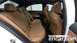 Mercedes-Benz E-Class, 2026 — миниатюра 10
