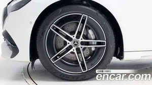 Mercedes-Benz E-Class, 2026 — миниатюра 5