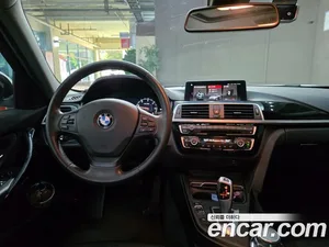BMW 3-Series, 2018 — миниатюра 14