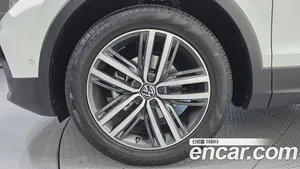 Volkswagen Tiguan, 2023 — миниатюра 5