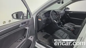 Volkswagen Tiguan, 2023 — миниатюра 13