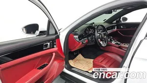 Porsche Panamera, 2018 — миниатюра 13