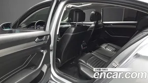 Volkswagen Passat, 2022 — миниатюра 16