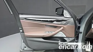 BMW 5-Series, 2023 — миниатюра 13