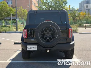 Ford Bronco, 2023 — миниатюра 6