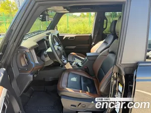 Ford Bronco, 2023 — миниатюра 9