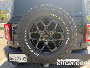 Ford Bronco, 2023 — миниатюра 16