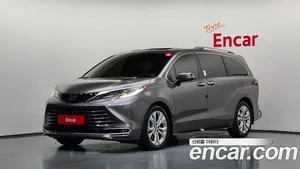 Toyota Sienna, 2022 — миниатюра 1