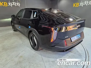 Kia EV4, 2025 — миниатюра 4
