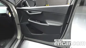 Kia EV6, 2023 — миниатюра 13
