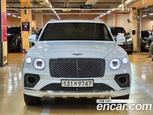 Bentley Bentayga, 2022 — миниатюра 2