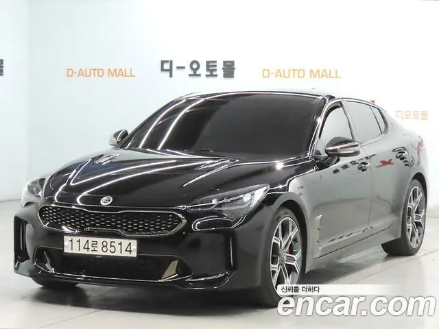 Kia Stinger, 2019 — фото автомобиля из Кореи