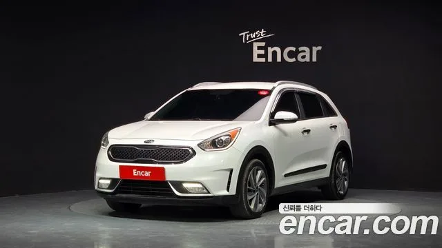 Kia Niro, 2016 — фото автомобиля из Кореи