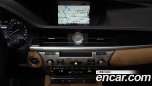 Lexus ES, 2018 — миниатюра 13
